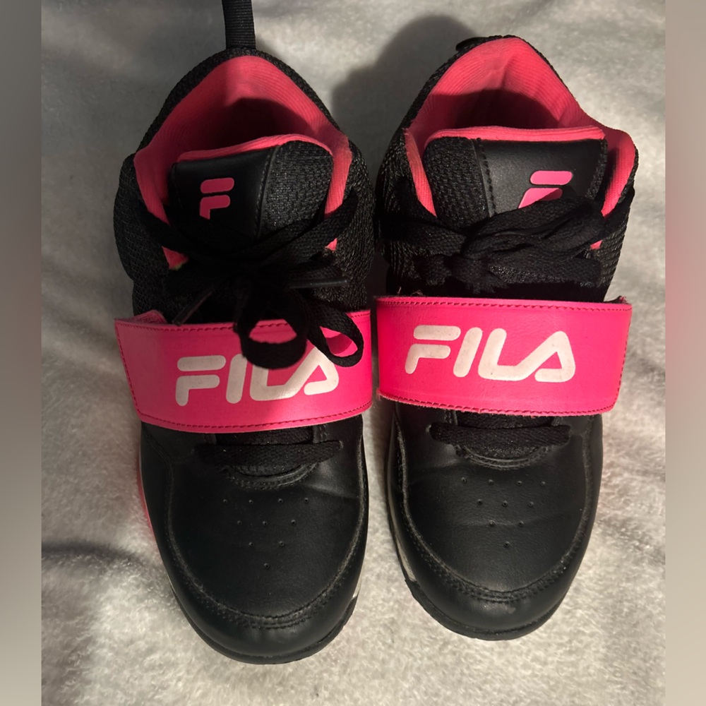 Fila Basketball Sneakers in Black and Pink